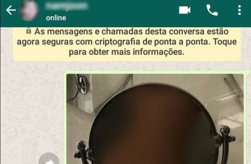 ABSURDO De tornozeleira eletrônica homem aplica o golpe dos nudes e