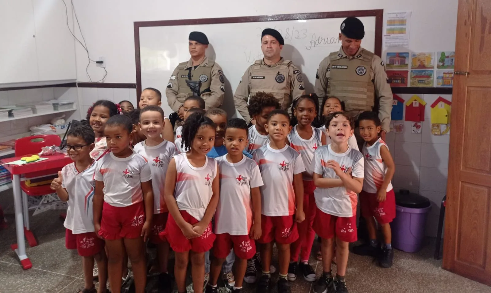 PM realiza visitas a unidades de creches e escolas do município de Coração de Maria. Foto: Reprodução/ PM