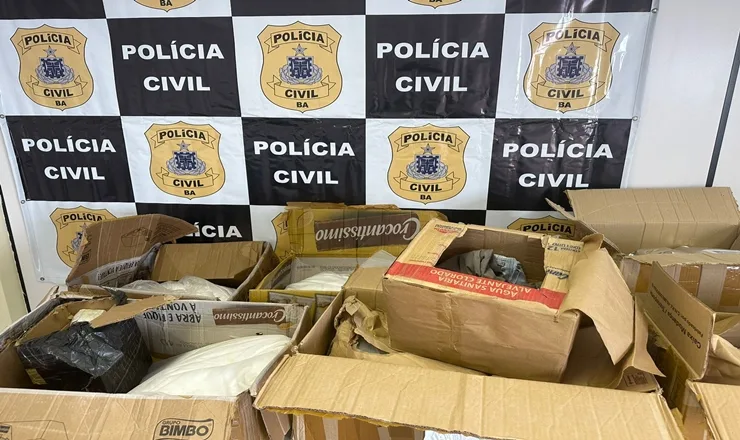 "OPERAÇÃO PAZ": Cadelas K9 encontram cocaína em encomendas dos Correios