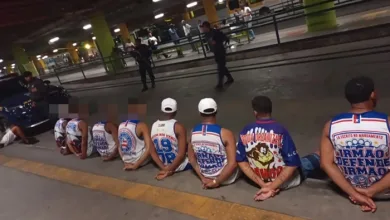 Torcedores de organizada do Bahia são detidos por vandalizar estação de transporte — Foto: Guarda Civil Municipal de Salvador