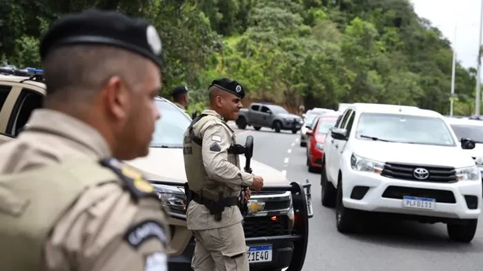 Abordagens foram feitas nas principais avenidas de Salvador - Foto: Divulgação PM/BA