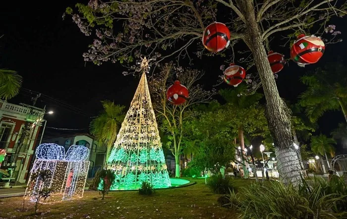 Decoração de Natal na Praça da Purificação - Foto: Reprodução/Redes Sociais