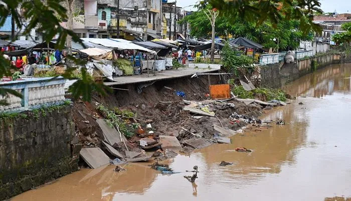 Prefeitura de Santo Amaro age rapidamente para corrigir danos causados por obras mal realizadas pela gestão anterior no cais do rio Subaé. Foto: Ascom Santo Amaro