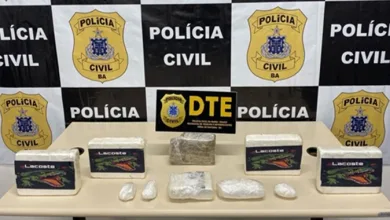 Mulher de presidiário é flagrada com crack e cocaína em Feira de Santana - Foto: Reprodução/DTE