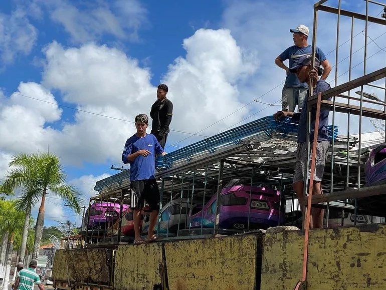 Montagem do parque para a Festa da Purificação. Foto: ASCOM Santo Amaro