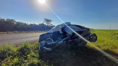 Colisão entre carro de passeio e carreta deixa duas pessoas mortas e uma ferida- Foto: Reprodução/ Blog do Sigi Vilares