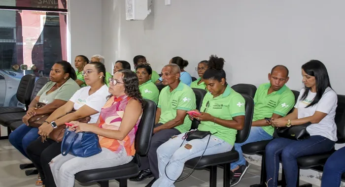 Sessão contou com participação dos representantes da Vigilância Epidemiológica e agentes de endemias- Foto: Fala Genefax