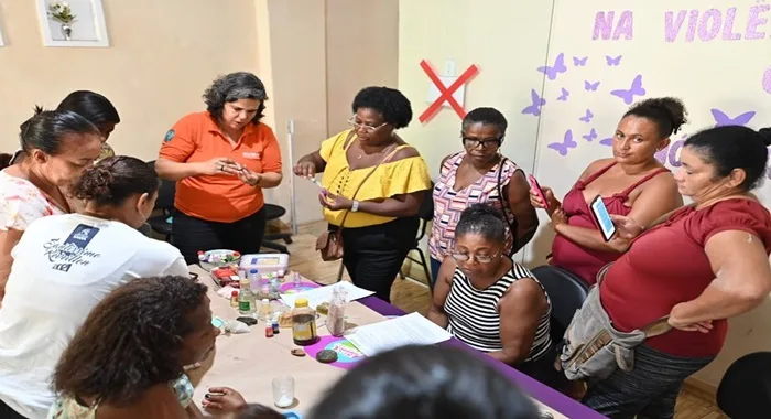 Empoderando Mulheres: Prefeitura de Santo Amaro promove oficina de sabonetes e velas artesanais- Foto: Ascom Santo Amaro