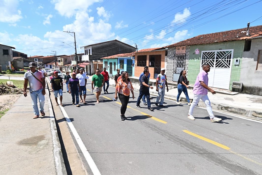 Prefeitura de Santo Amaro e governo do estado vistoriam obras de pavimentação asfáltica no município- Foto: Ascom Santo Amaro