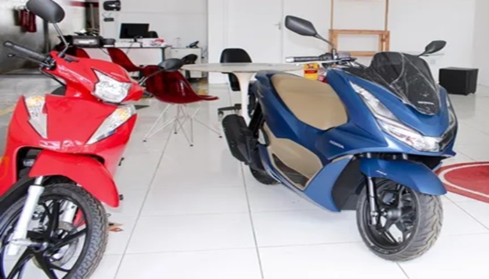 Ganhe R$ 1.200 de cashback comprando a sua Honda Biz ou PCX na Moto Clube de Conceição do Jacuípe - Foto: Fala Genefax