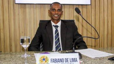 Vereador Fabiano de Lima, conhecido como Bilú (PRB), durante Sessão da Câmara de Amélia Rodrigues - Foto: Fala Genefax