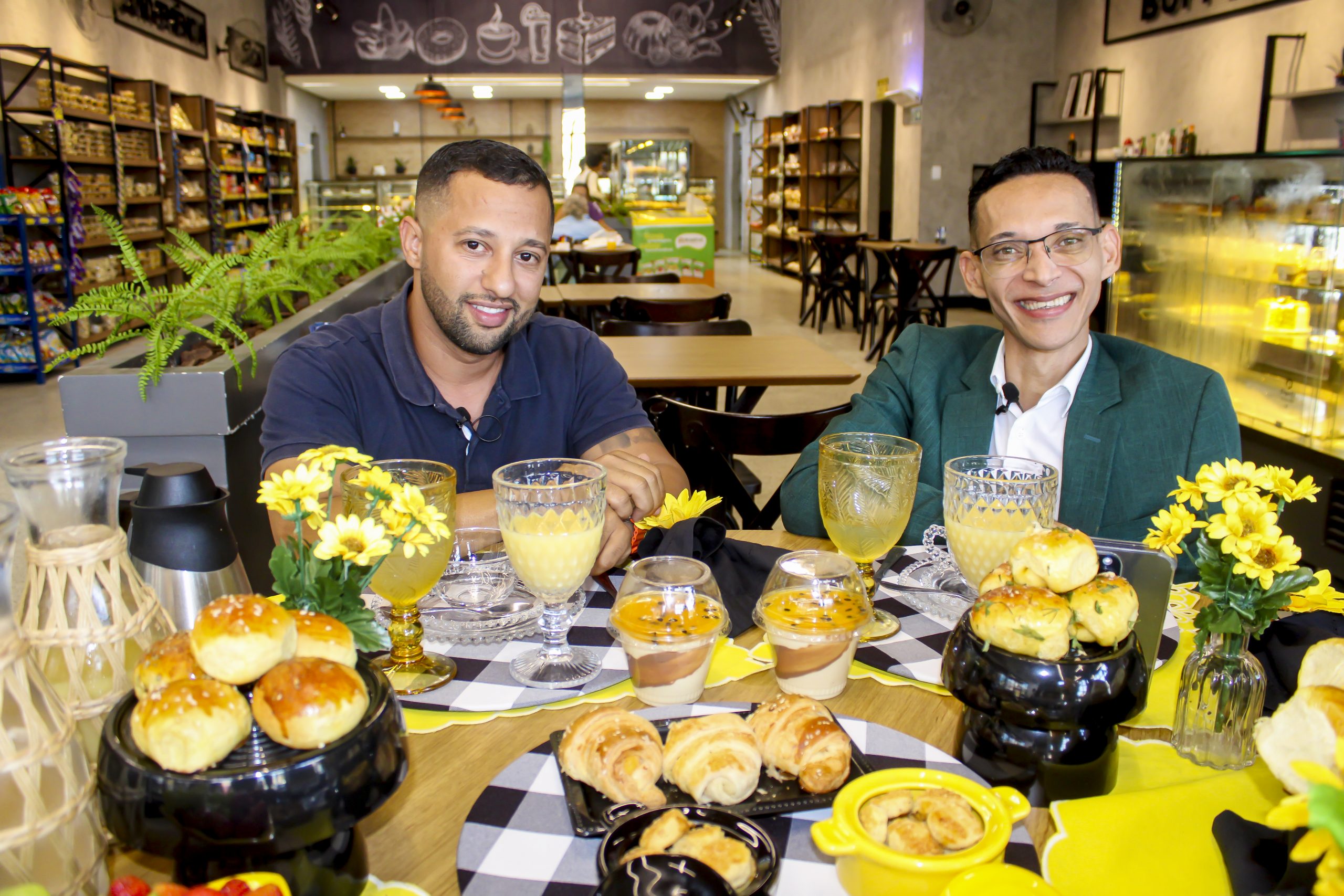 Mano da Internet, empresário e pré-candidato a vereador de Coração de Maria, participou do Café com Genefax - Foto: Fala Genefax