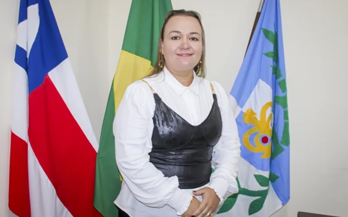 Vereadora Luana Gazar denuncia condições precárias na Escola Nossa Senhora da Ajuda, em Teodoro Sampaio - Foto: Arquivo Fala Genefax