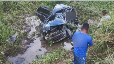 Batida entre carro e caminhão caçamba deixa três mortos- Foto: Reprodução