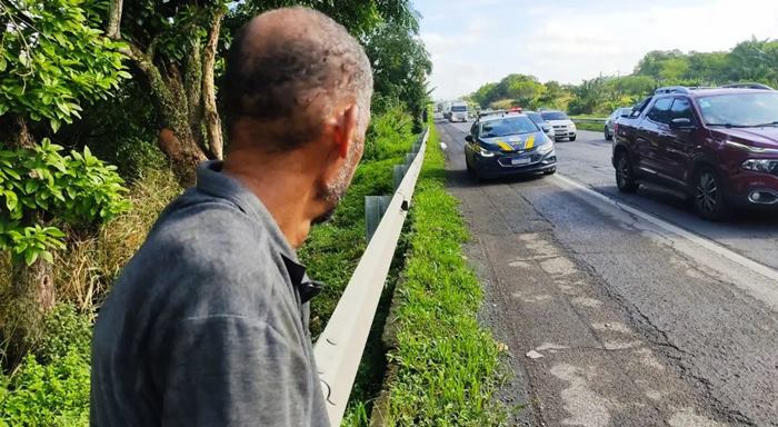 Homem falava coisas sem nexo e estava desorientado - Foto: Divulgação PRF-BA