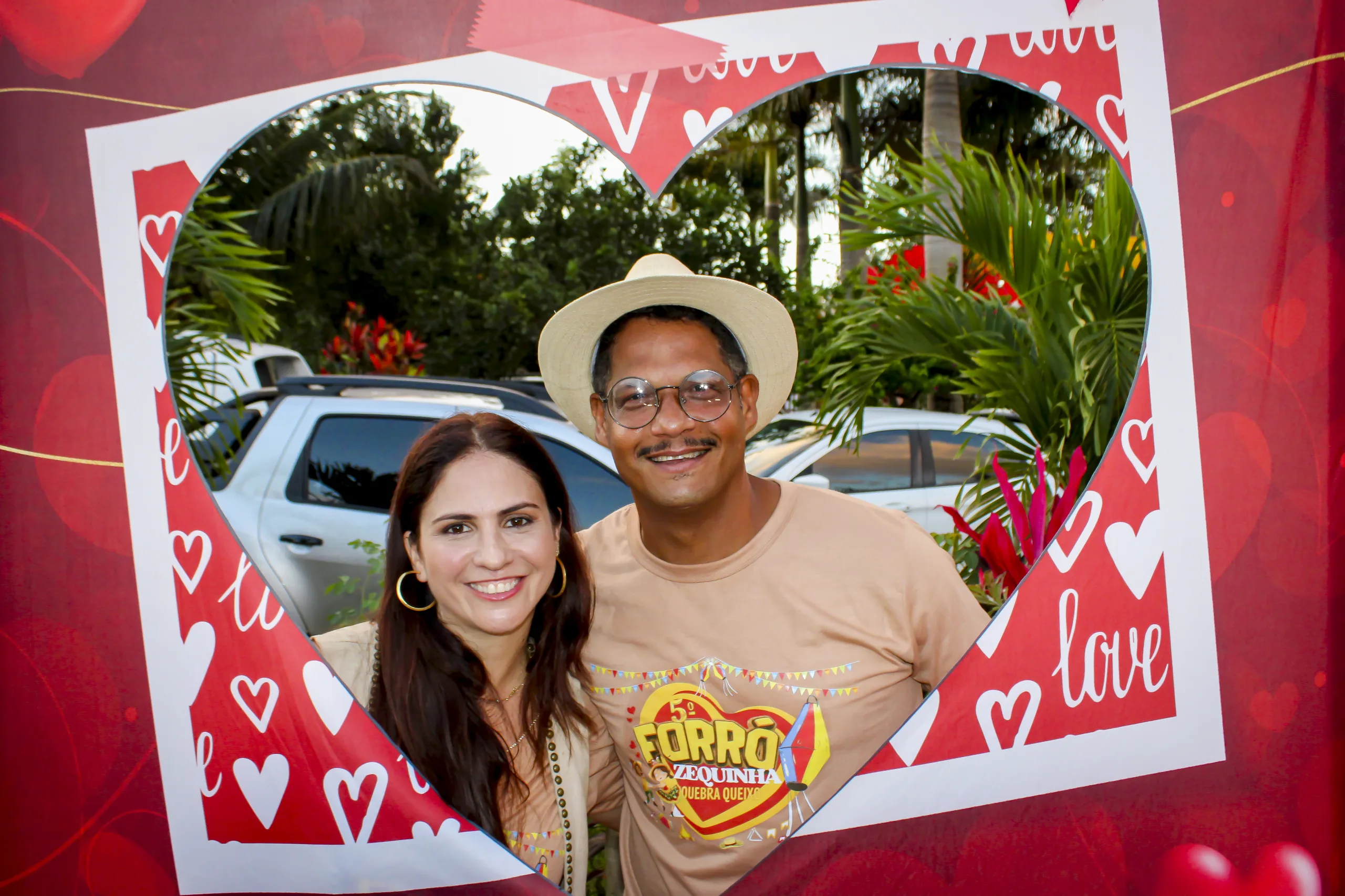 Nilo Júnior, idealizador do evento, ao lado da esposa Jenifer - Foto: Fala Genefax