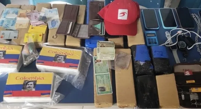 Drogas com marca de Pablo Escobar apreendidas pela Polícia Rodoviária- Foto: Divulgação