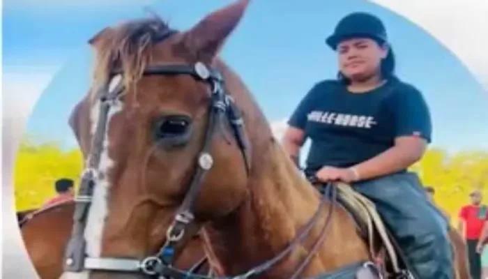 Menina de 13 anos morreu após caminhonete bater na moto que ela pilotava em Juazeiro — Foto: Reprodução/TV São Francisco