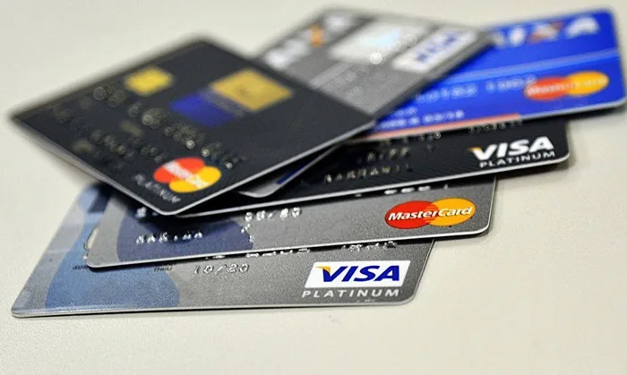 Portabilidade de dívida do cartão de crédito começa nesta segunda (1°) - Foto: Marcello Casal Jr/Agência Brasil