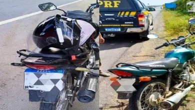 Motocicletas irregulares são apreendidas pela PRF em Feira de Santana - Foto: NUCOM/PRF