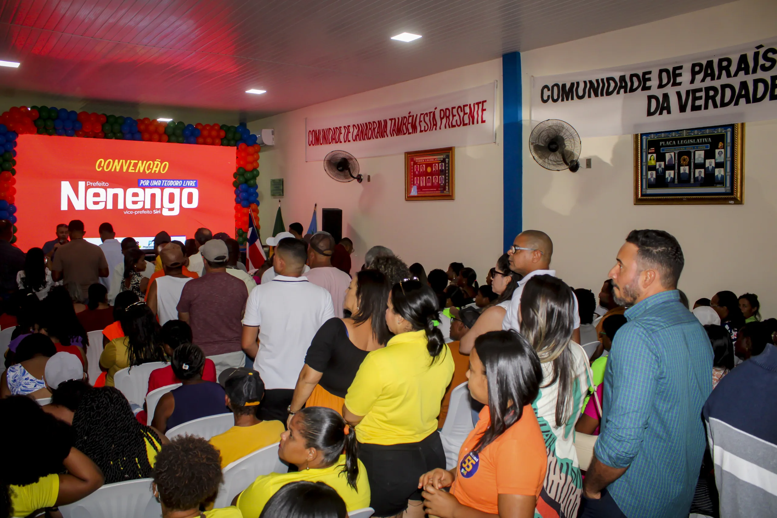 Apoiadores, lideranças políticas e militantes partidários estiveram presentes - Foto: Fala Genefax