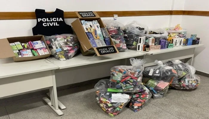 Operação apreende mais de 2 mil cigarros eletrônicos em Feira de Santana - Foto: Divulgação/ Polícia Civil