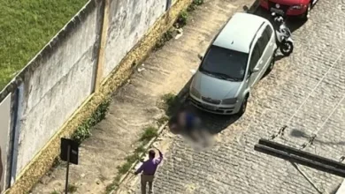 Jovem é morto a tiros em via pública - Foto: Reprodução