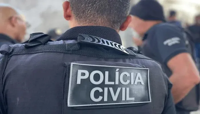 TRIPLO HOMICÍDIO: Mulher é presa após atrair jovens para emboscada em Feira de Santana - Foto: Ascom/PC-BA