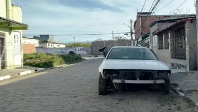 Veículos abandonados nas ruas em Feira de Santana serão recolhidos em até 5 dias úteis - Foto/Reprodução