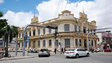 Candidatos do concurso da prefeitura de Feira de Santana cobraram transparência sobre andamento do processo - Foto/Reprodução: Ed Santos