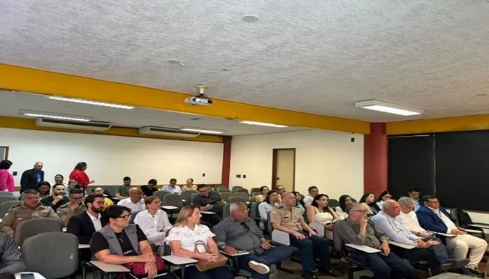 Deputado Zé Neto lidera iniciativa para melhorias nos condomínios do Minha Casa Minha Vida em Feira de Santana - Foto/Reprodução