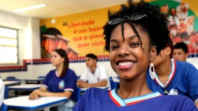 Renovação de matrícula para estudantes da rede estadual começa na próxima segunda (18) — Foto: Pedro Moraes/SECBA