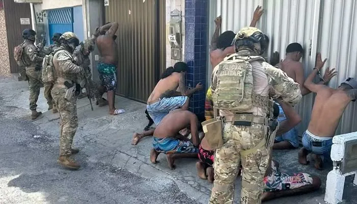 Troca de tiros entre suspeitos terminou com três mortos e nove presos na Bahia — Foto: Reprodução/Redes Sociais