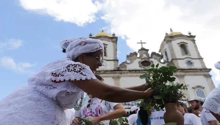 Lavagem do Bonfim: Uma Celebração de Fé e Resistência Cultural - Foto: Reprodução/ Mila Souza/Ag. A TARDE