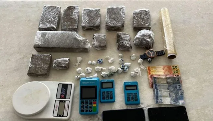 Polícia prende suspeito de tráfico e apreende mais de 3 kg de entorpecentes