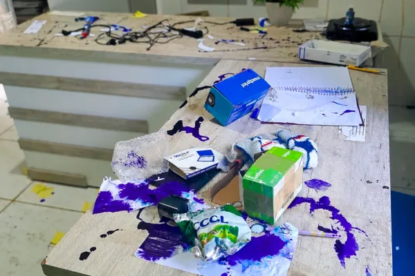 vandalismo em escola de Conceição do Jacuípe
