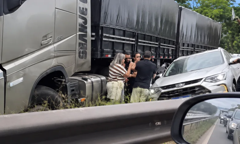 acidente na BR-324 no Bessa