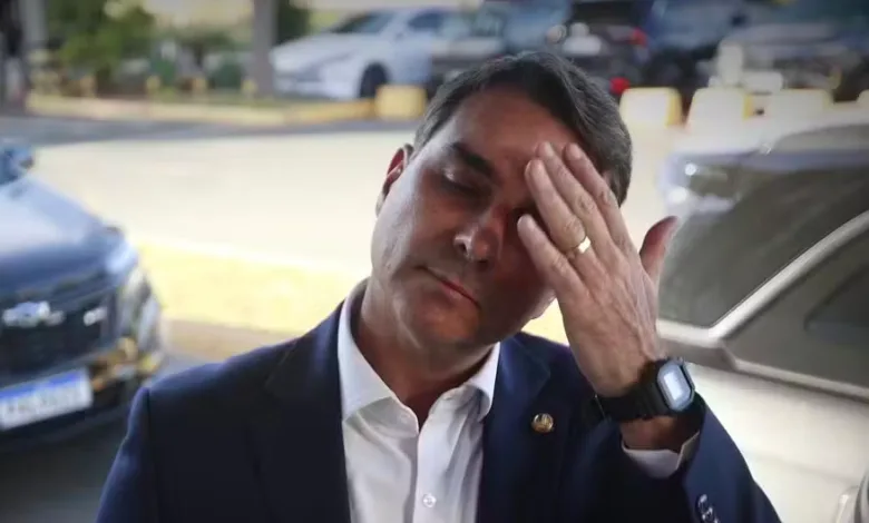 Flávio Bolsonaro e Daniel VorcaroFlávio Bolsonaro e Daniel VorcaroFlávio Bolsonaro e Daniel VorcaroFlávio Bolsonaro e Daniel VorcaroFlávio Bolsonaro e Daniel VorcaroFlávio Bolsonaro e Daniel VorcaroFlávio Bolsonaro e Daniel VorcaroFlávio Bolsonaro e Daniel VorcaroFlávio Bolsonaro e Daniel Vorcaro