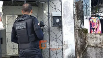Mulher é presa por armazenamento de pornografia infantil em Salvador