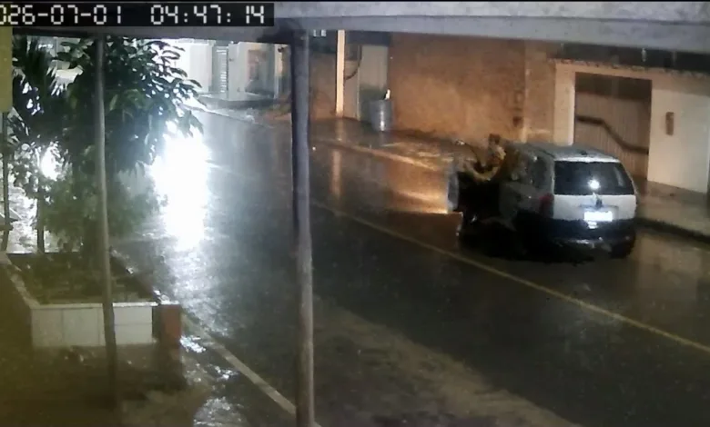 carro furtado em Conceição do Jacuípe.
