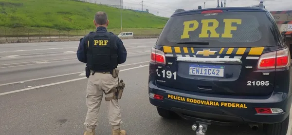 mulher é encontrada morta às margens da BR-116