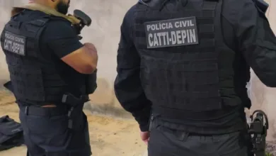 mulher presa por furtar a própria mãe.