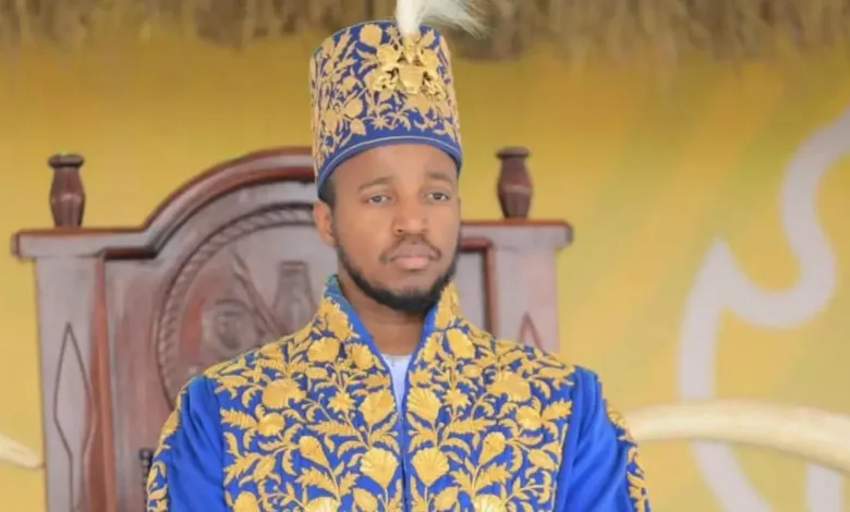 rei de Tooro morre aos 34 anos