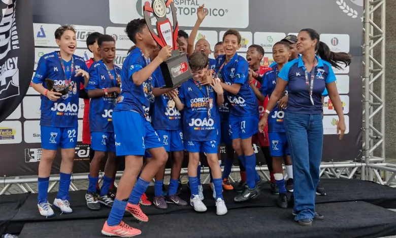 Azuriz campeão sub-13 da Copa Talentos