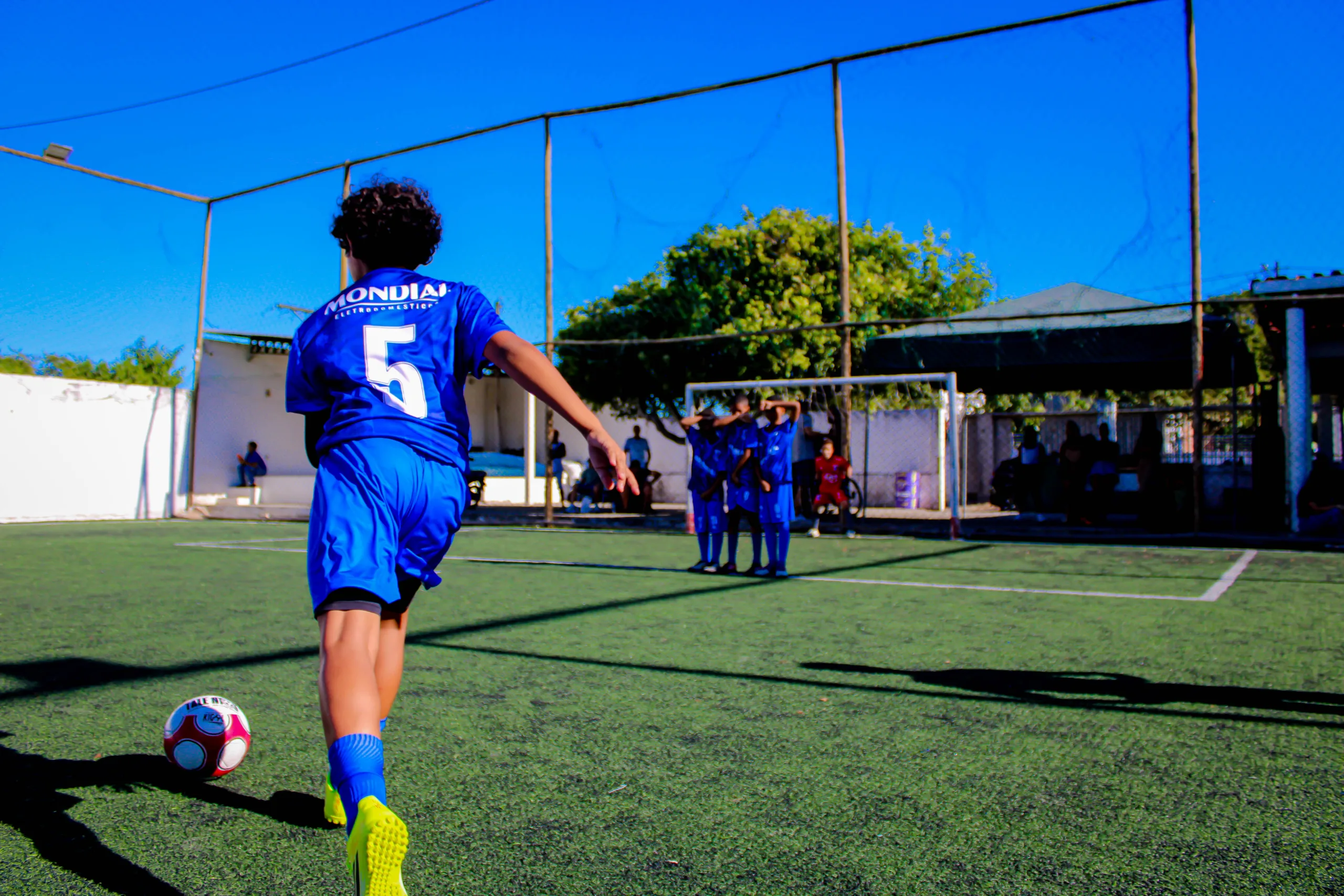 patrocínio da Mondial à Escola Azuriz