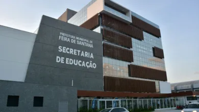 erro nos salários dos professores de Feira de Santana