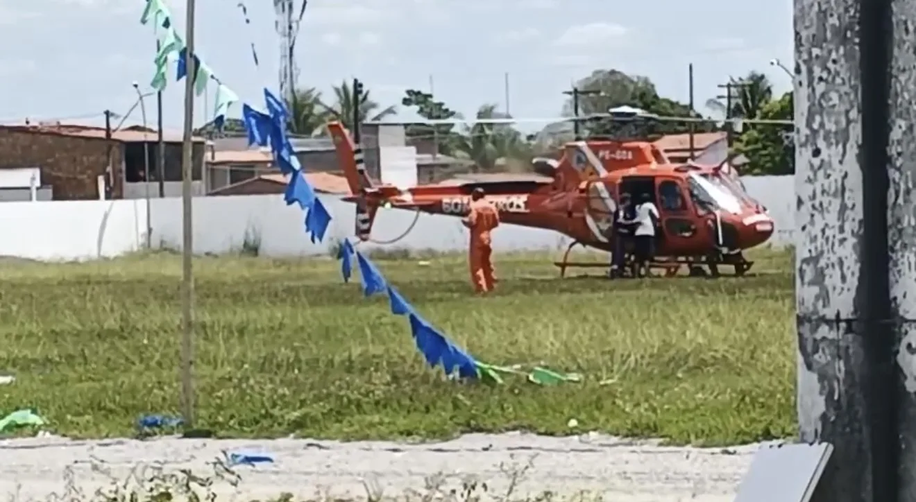 criança com câncer transferida de helicóptero