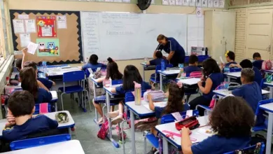 uso de IA em escolas e universidades