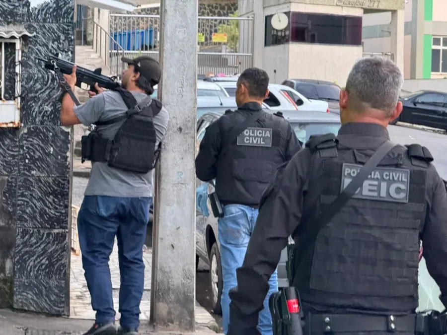 extorsão contra turistas no Farol da Barra