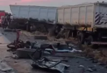 Colisão entre carretas na BR-242 deixa dois mortos | Foto: Reprodução